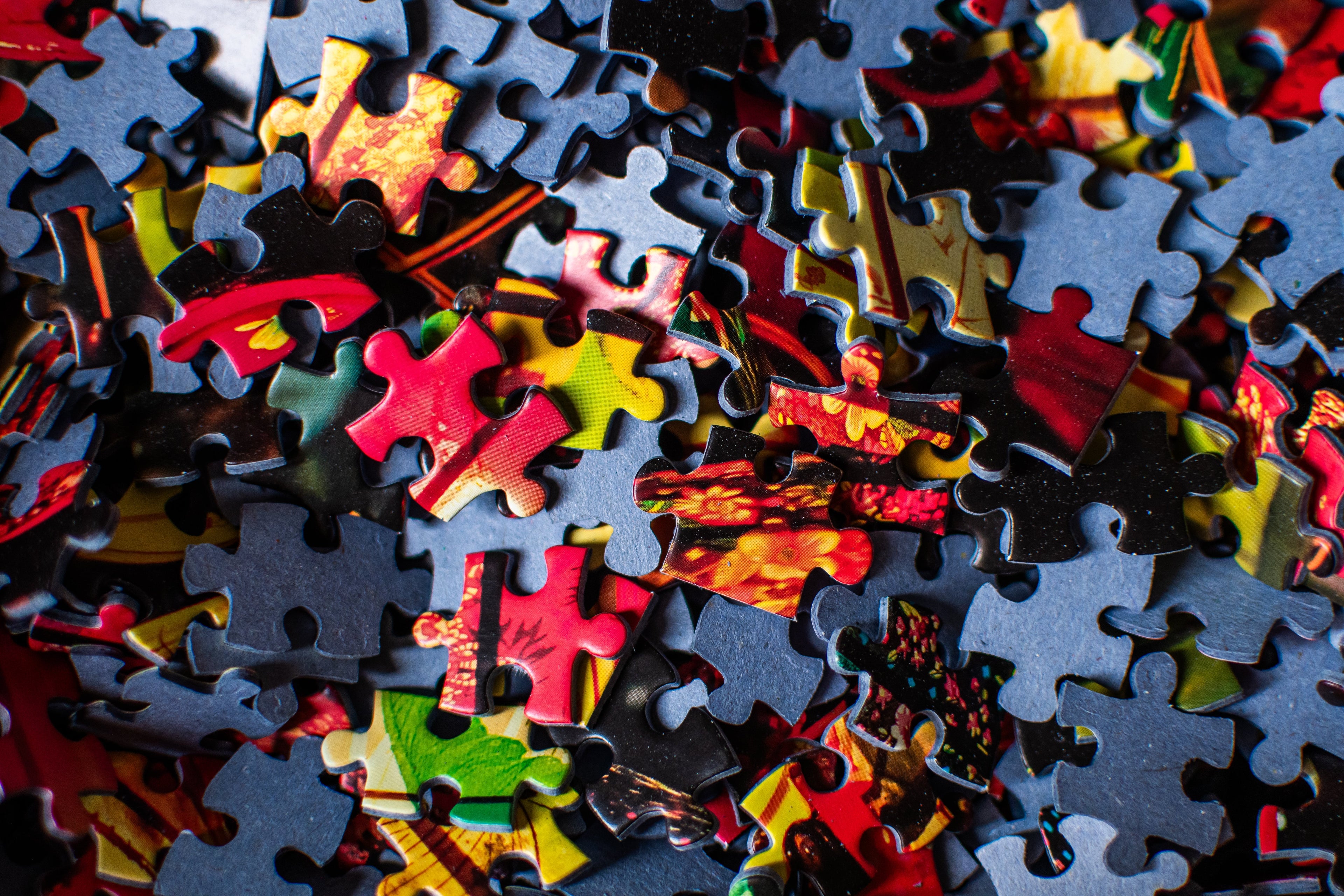 Colorful Lanterns 1000 Piece Jigsaw Puzzle