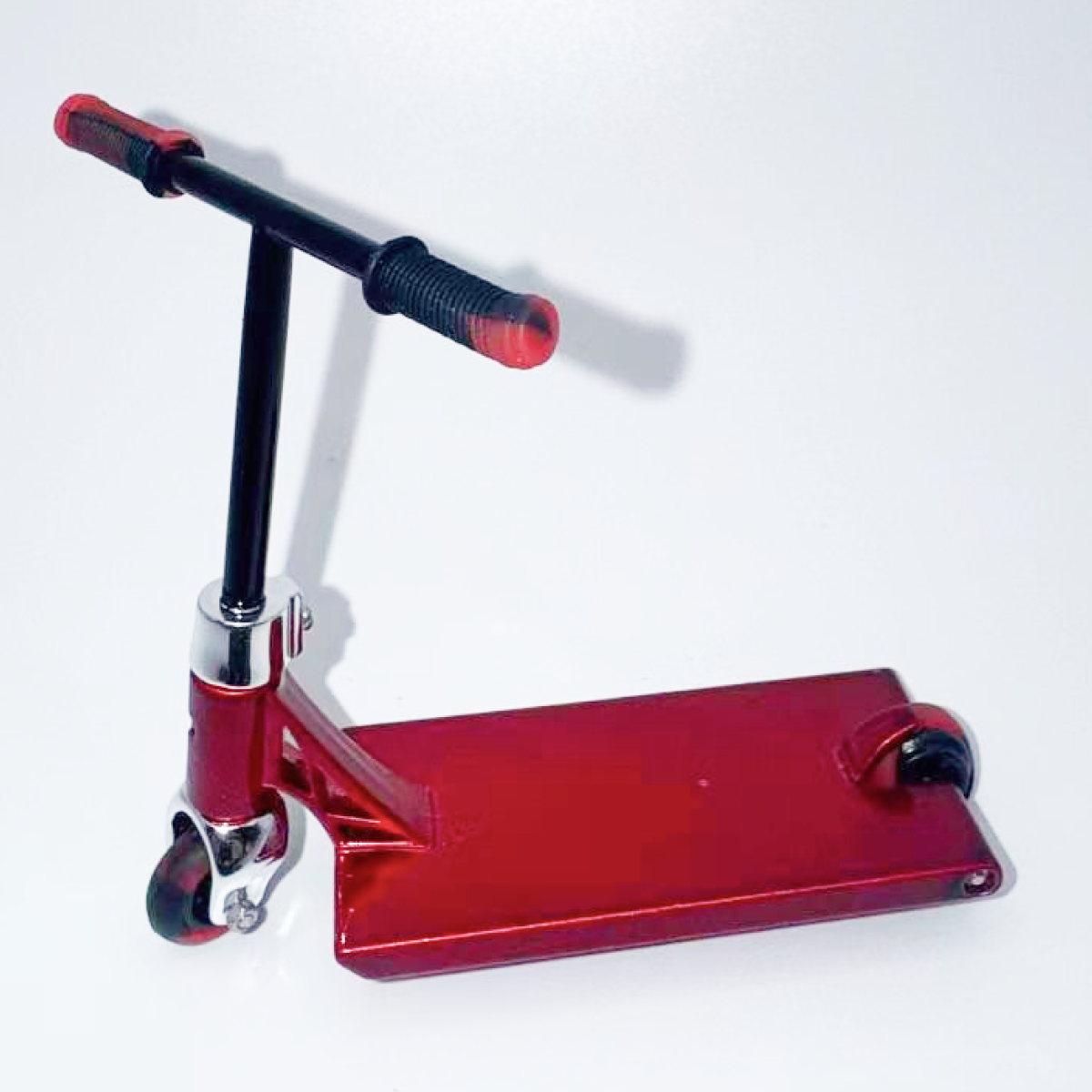 TAILWHIP Finger Scooter 28 mm Red.